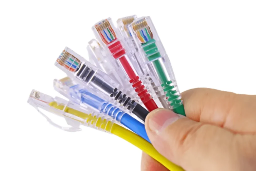 An image illustrating the color codes for different fiber optic connectors based on the fiber type, such as Singlemode, Multimode, and Polarization Maintaining.